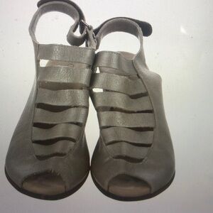 Arch  leather sling back sandals